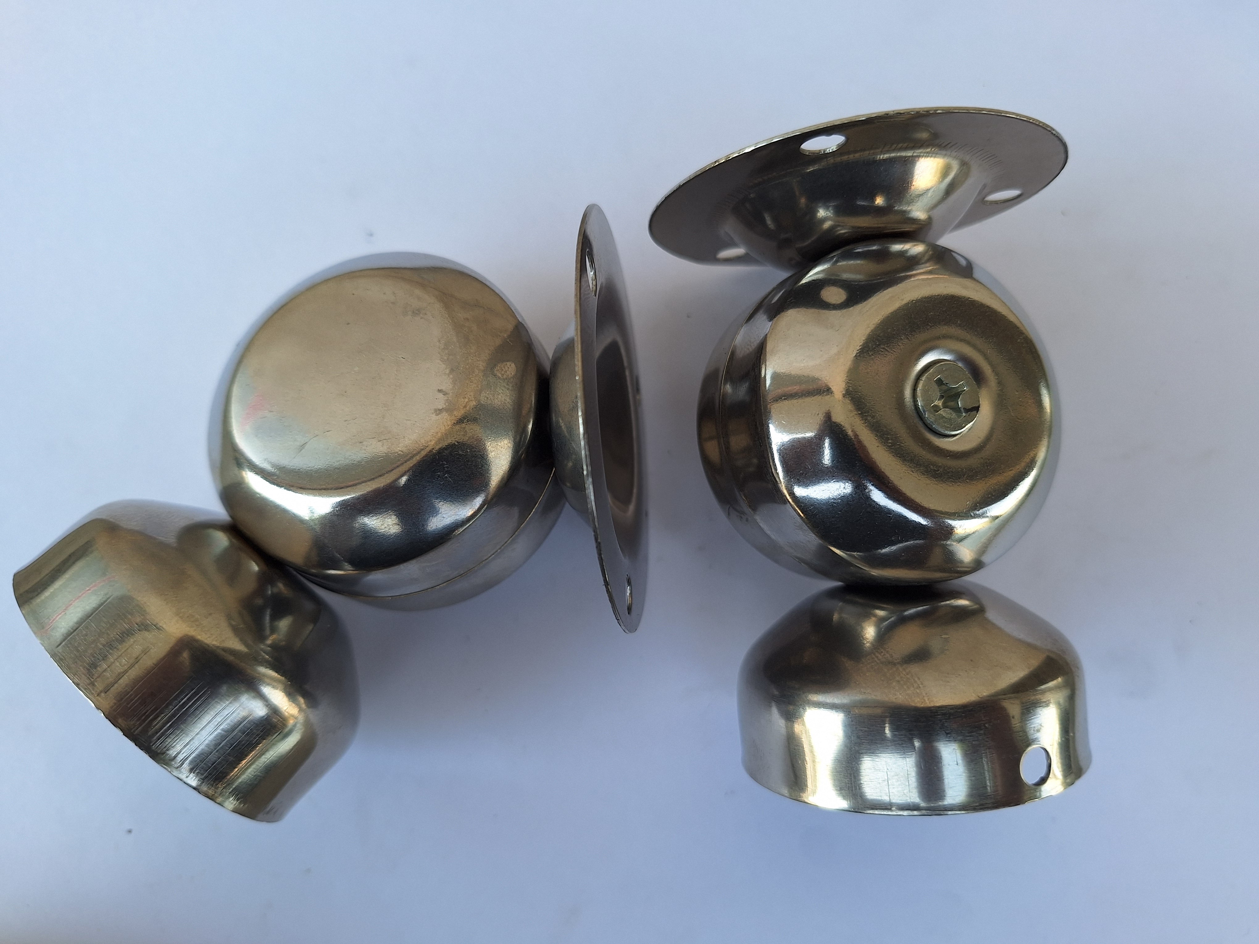 دیوار کوب متحرک ۵۱